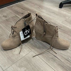 Cream Dolce Vita wedge booties Sz. 7.5